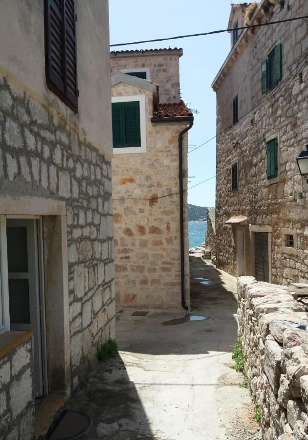 Apartmán Ema Prvic Sepurine Exteriér fotografie