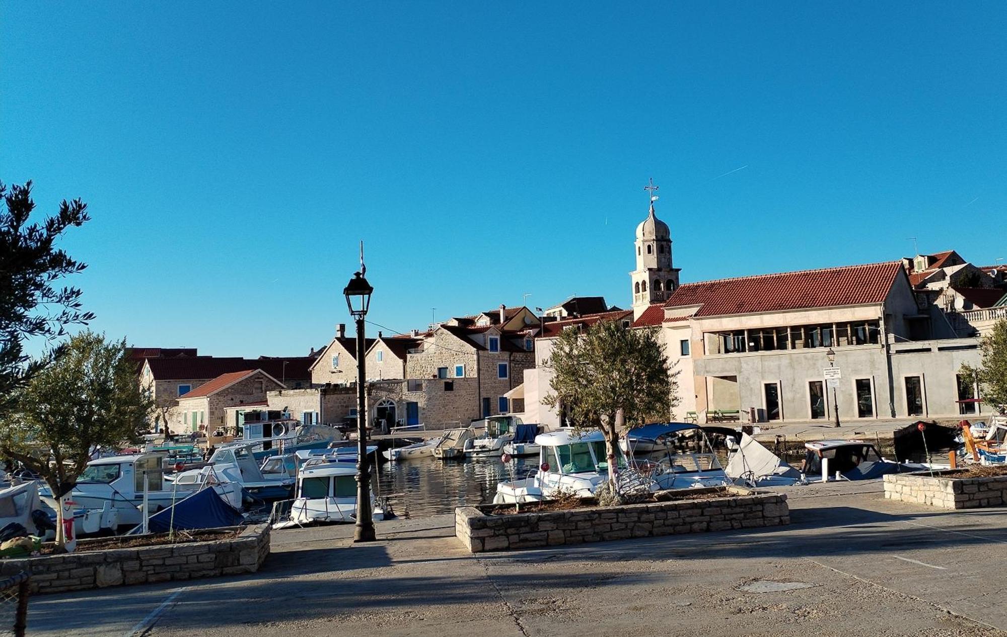 Apartmán Ema Prvic Sepurine Exteriér fotografie