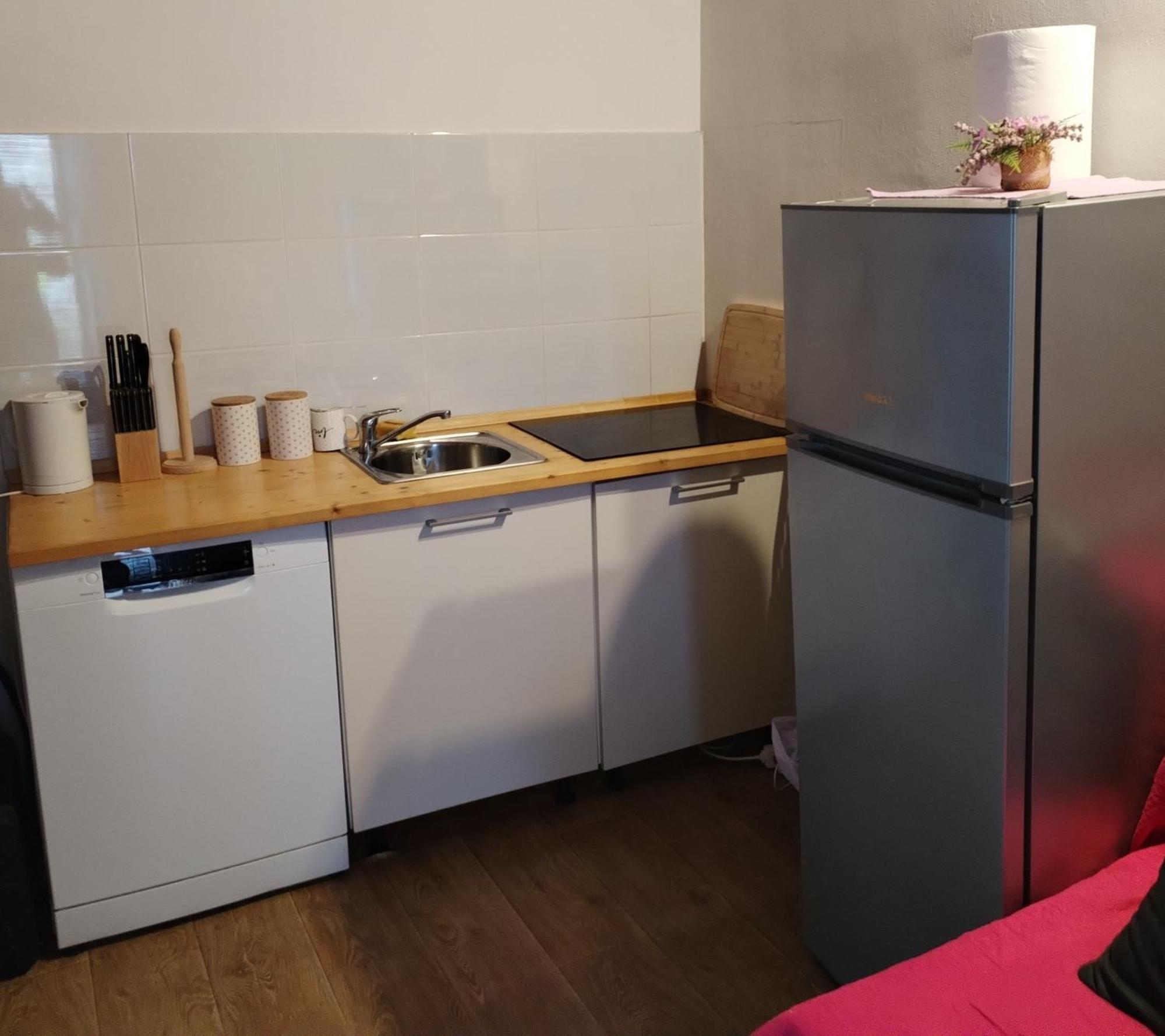 Apartmán Ema Prvic Sepurine Exteriér fotografie