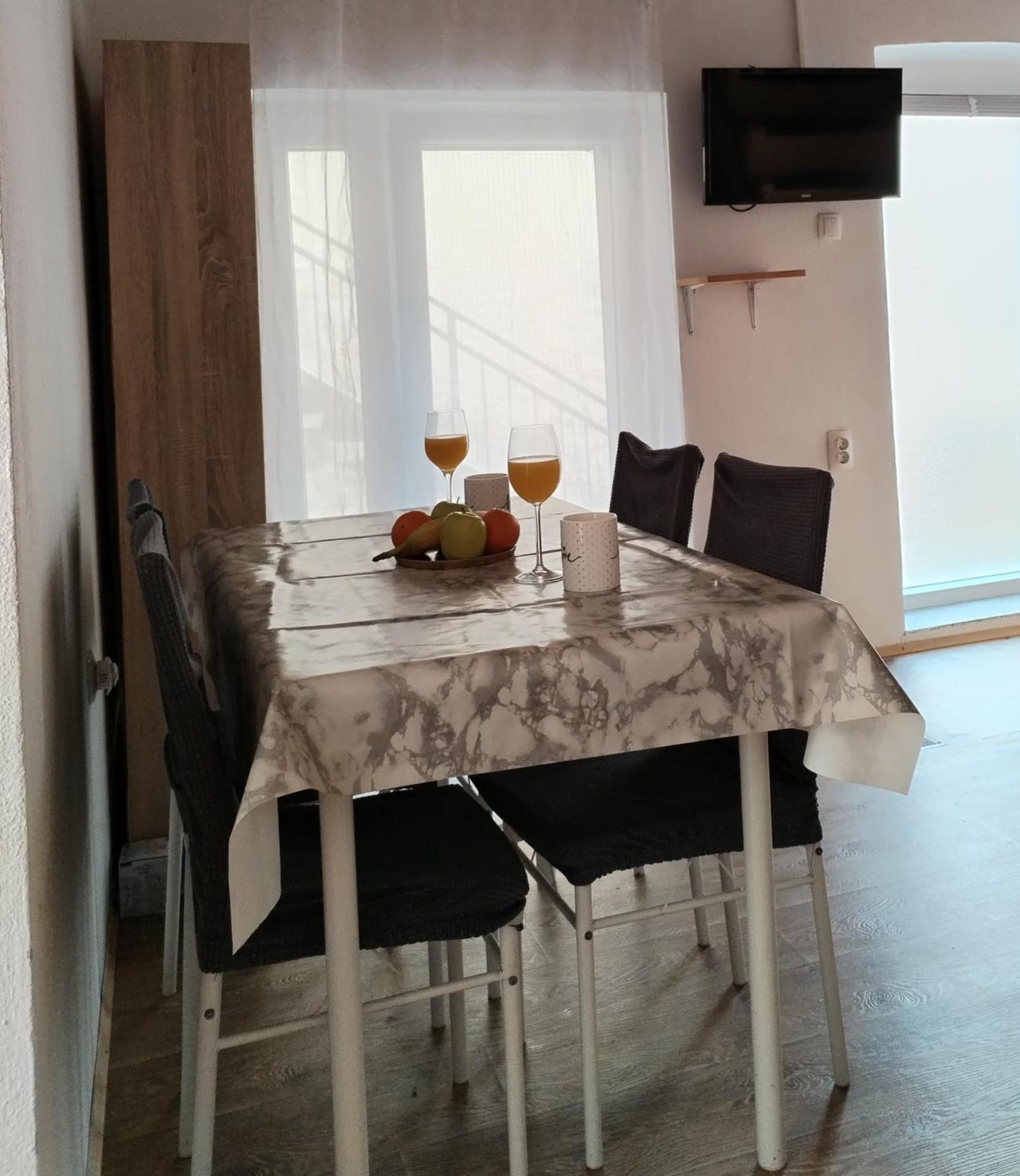 Apartmán Ema Prvic Sepurine Exteriér fotografie